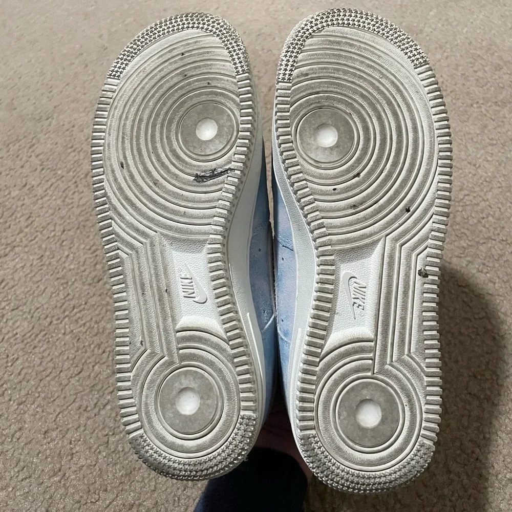 Nike AirForce 1s - Picture 4 of 4